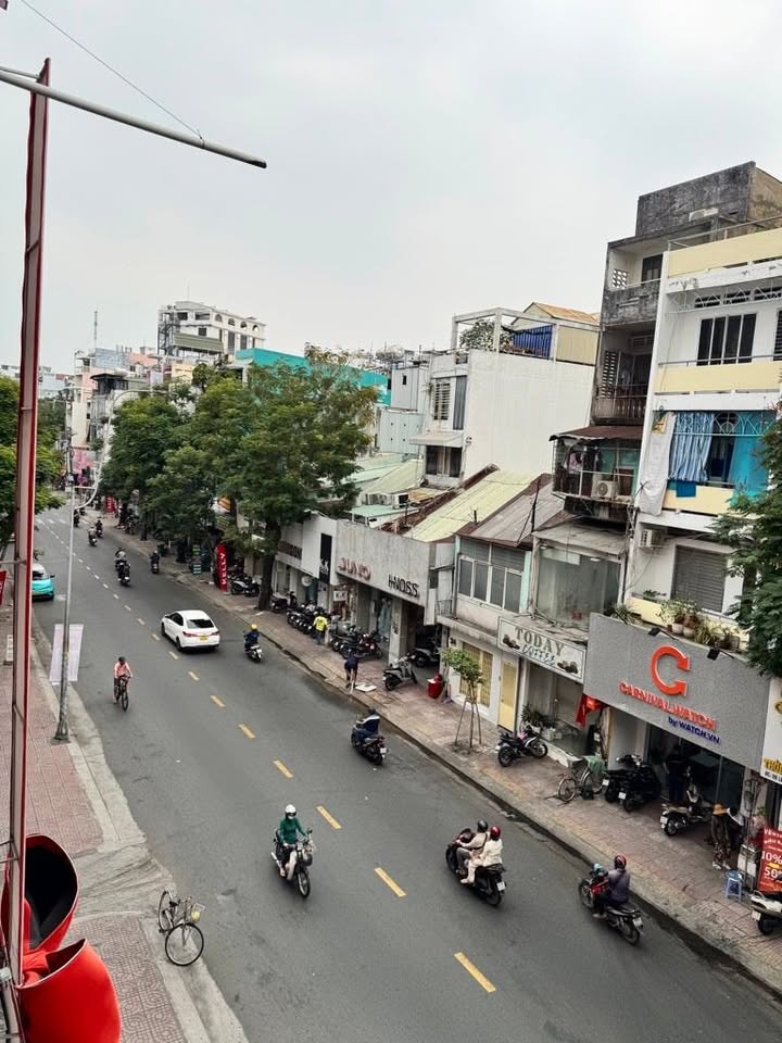 Nhà phố mặt tiền Lê Văn Sỹ 60m² - Vị trí vàng kinh doanh!