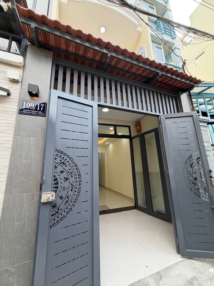 Bán nhà Nguyễn Thượng Hiền Bình Thạnh 32m² giá 5.5 tỷ - Vị trí đẹp ở ngay