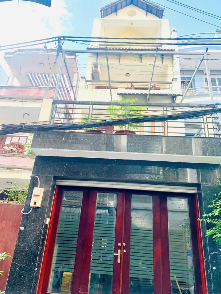 Nhà phố Quận 10 CMT8 64m² Ô tô ngủ trong nhà - Vị trí vàng!