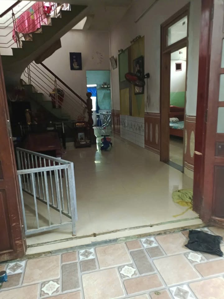 Nhà 2 Tầng Đặng Tất, Huế - Ô tô vào tận nhà, 3.5 triệu/tháng