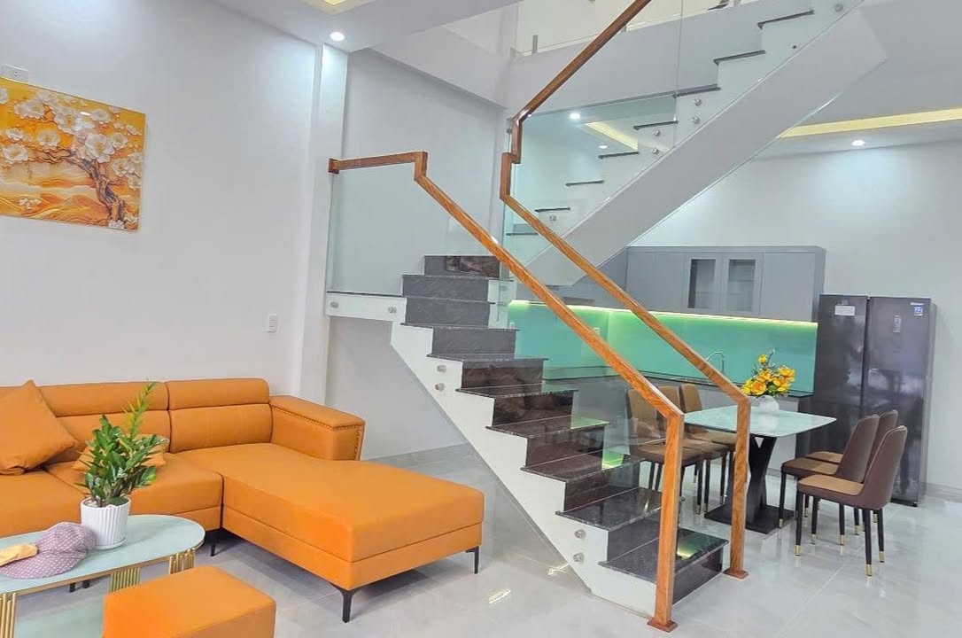 Nhà riêng Phạm Văn Đồng, Bình Sơn 118m² - Ô tô vào tận nhà!