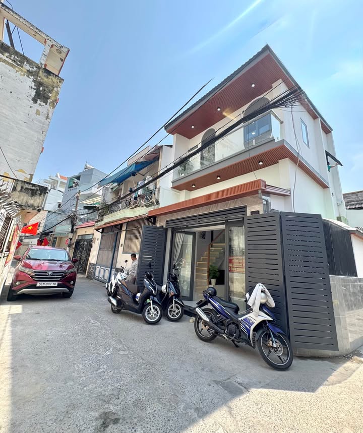 Nhà Hẻm Oto Phan Văn Trị, Bình Thạnh - 30m², 3PN, 6 Tỷ