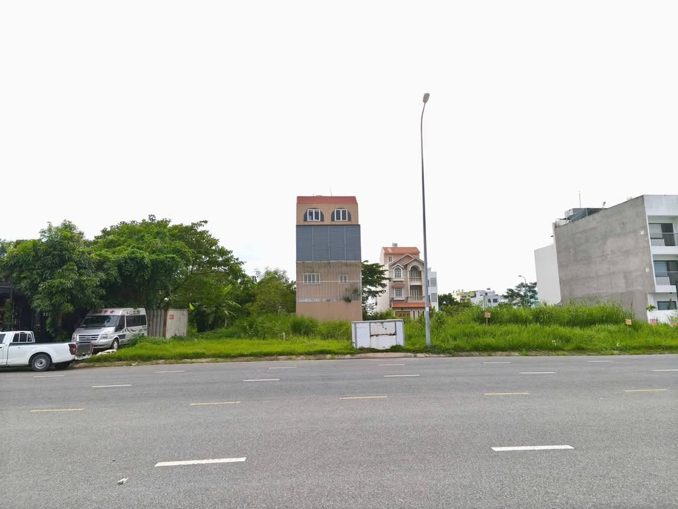 Mặt Tiền Trương Văn Bang Thủ Đức - Đất Kinh Doanh 133m² - 6.48 Tỷ