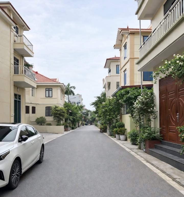 Nhà Phố Đại Tự Hoài Đức 33m² 4 Tầng - Sẵn Sàng Ở Ngay!