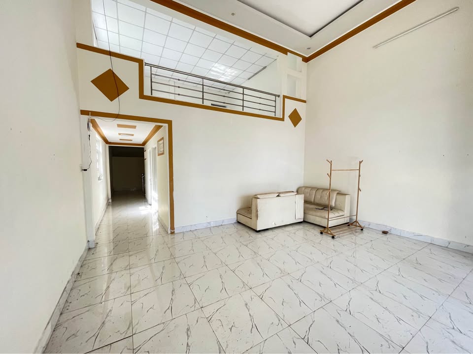 Nhà Nguyên Căn Mặt Tiền Lương Văn Can, Bảo Lộc - 3.5 Triệu/Tháng