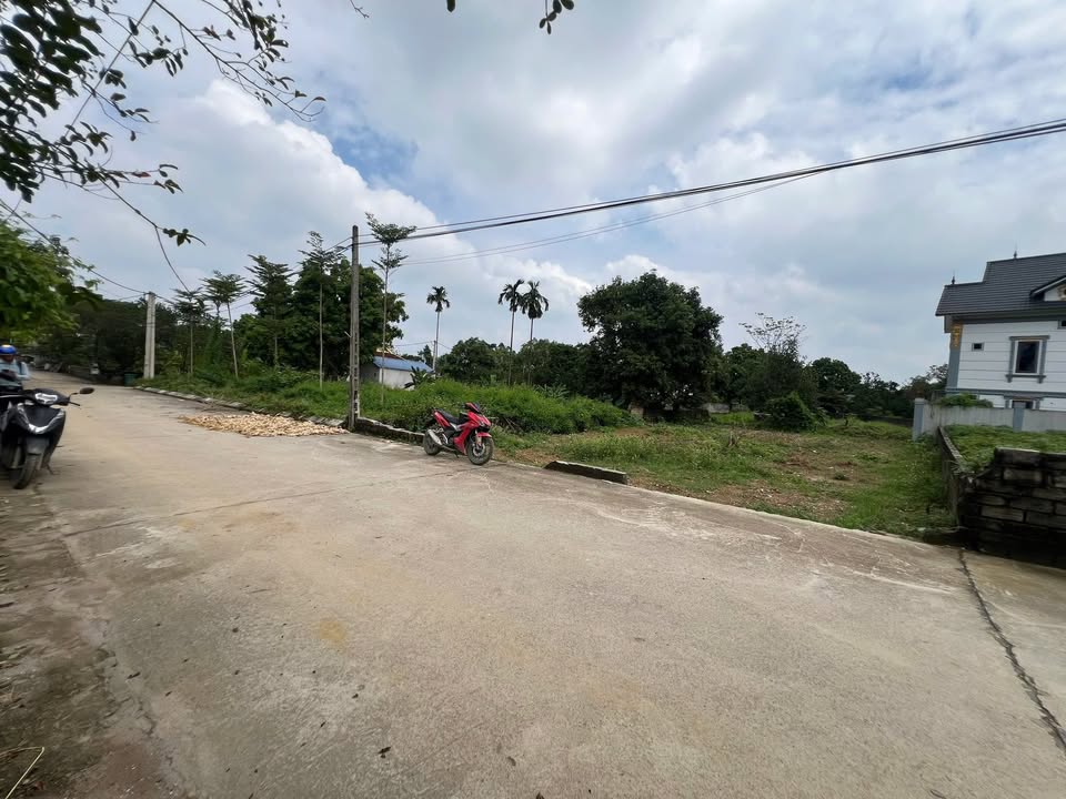 Đất Xuân Mai, Chương Mỹ 1363m² (900m² ONT) - Mặt đường thôn 8m, giá đầu tư