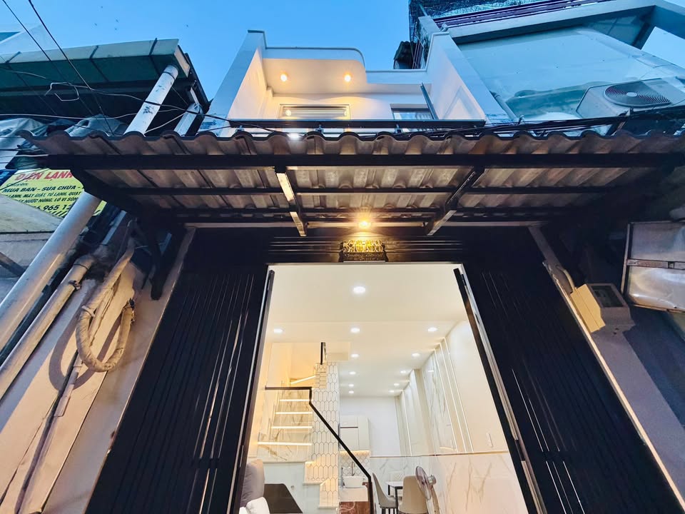 Nhà phố mini Gò Vấp 24m² - Đối diện Coop-Mart, vị trí đẹp!
