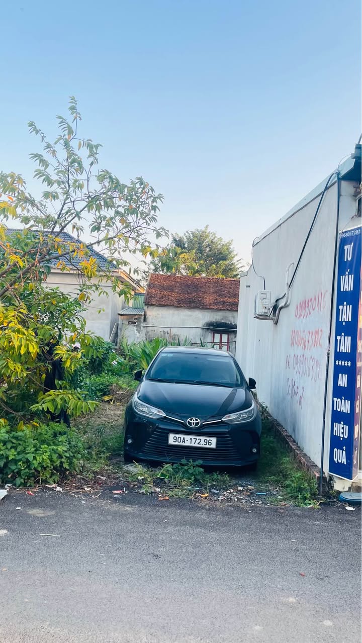 Đất nền Quốc Oai 83.5m² - Sổ đỏ chính chủ, kinh doanh tốt!