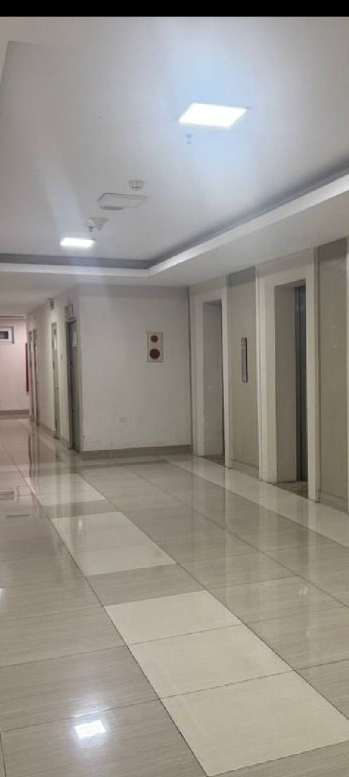 Bán căn hộ Star Tower Khương Trung 90m² - Vị trí đẹp, sổ hồng sẵn!