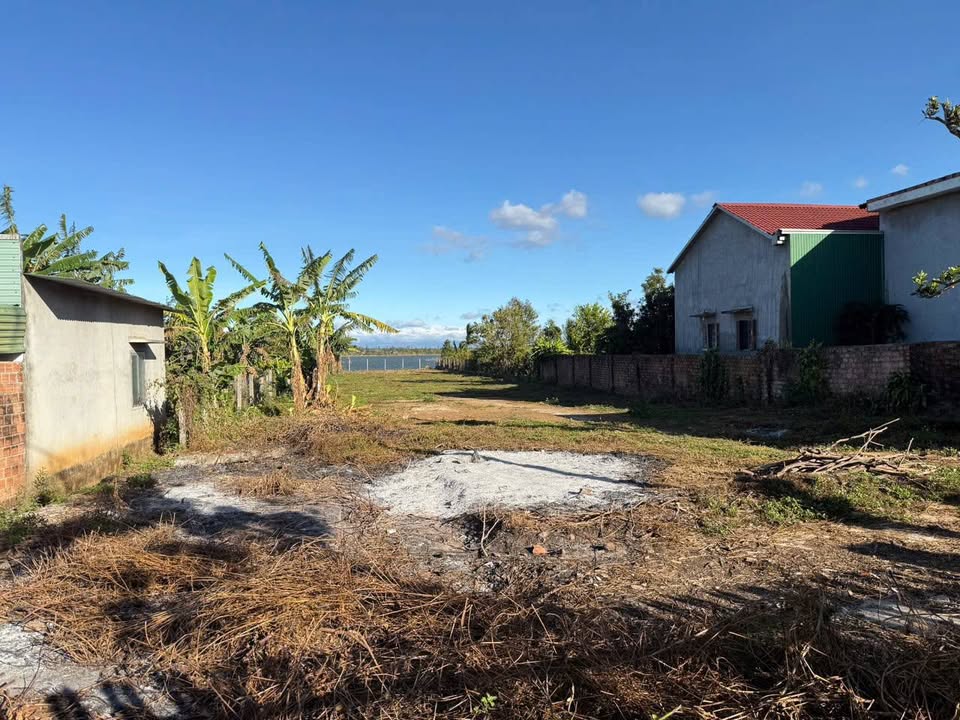 Đất Nền Pleiku 767m² Mặt Đường View Hồ - Sổ Thổ Cư 200m²