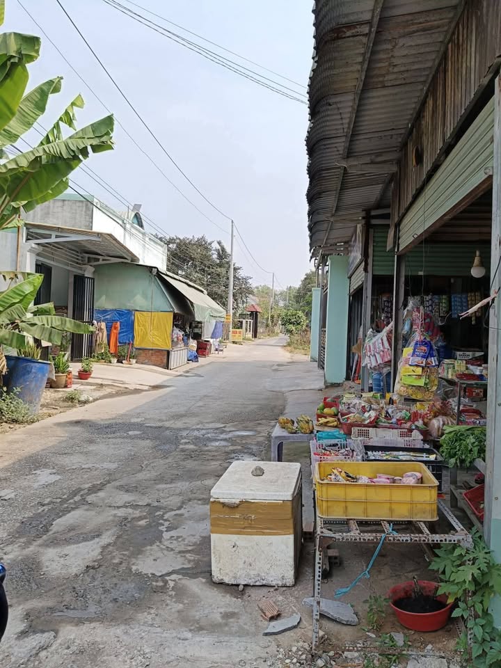 Đất Lô Góc Mặt Tiền Kinh Doanh - Cách DT741B 150m, Thuận An, Bình Dương - 390m²