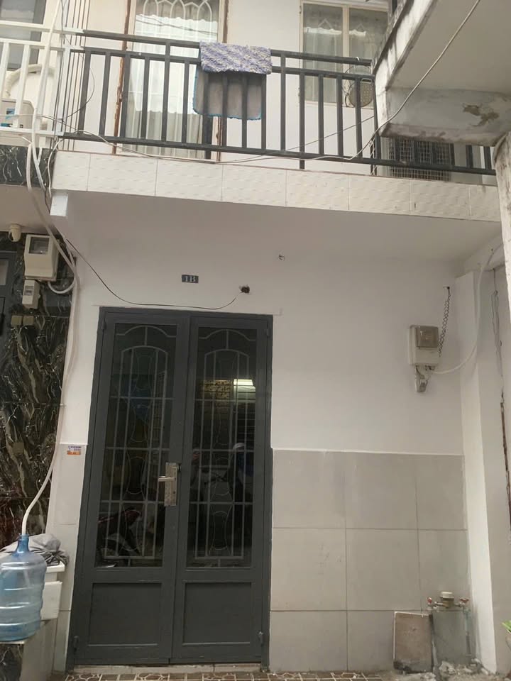 Nhà Hẻm 25A Tân Quy Q7, 18m² Giá 5.5 Triệu - Sẵn Sàng Dọn Vào!