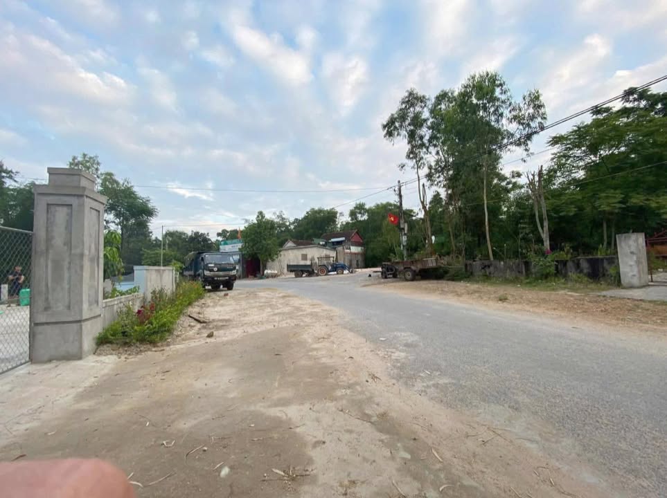 Đất nền 3 mặt tiền 350m² tại Pháp Kệ, Quảng Bình - Giá 900 triệu