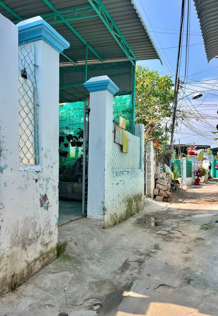 Nhà Trung Tâm Phan Thiết 81m² - Giá 1 Tỷ xxx - Sẵn Sàng Dọn Vào Ở