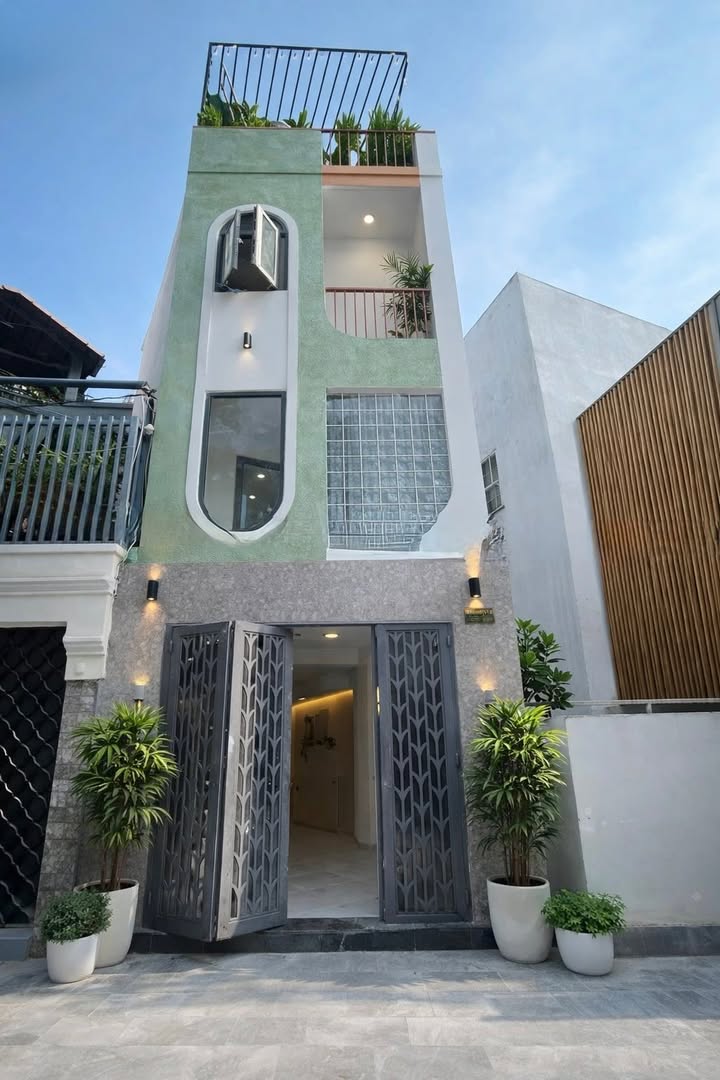 Nhà Hẻm Xe Hơi Nguyễn Gia Trí, Bình Thạnh - 3PN Full Nội Thất