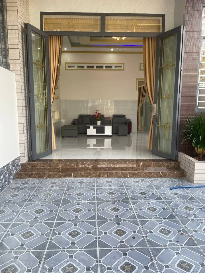 Nhà riêng Phường Long Hoa, Tây Ninh 1.296 tỷ - Sẵn sàng ở ngay!