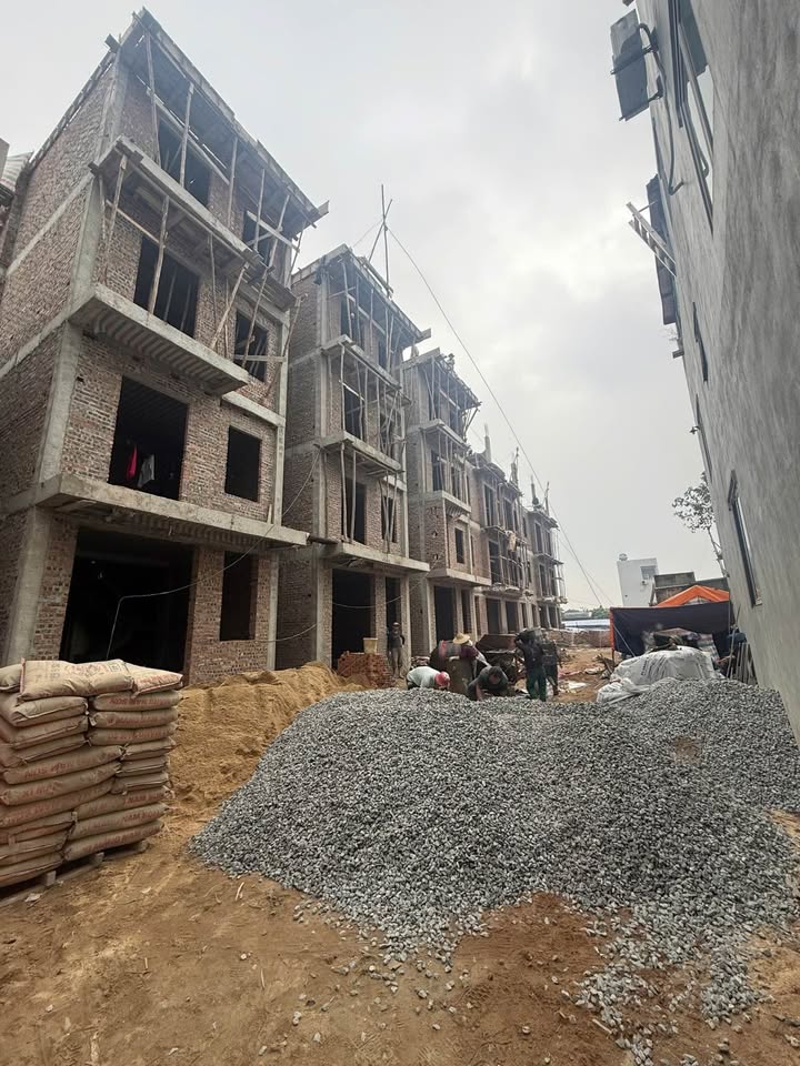 Nhà 105m² Đại Thành, Chương Mỹ - Sổ Đỏ, Ô Tô Đỗ Cửa, Giá Hời 6 Tỷ