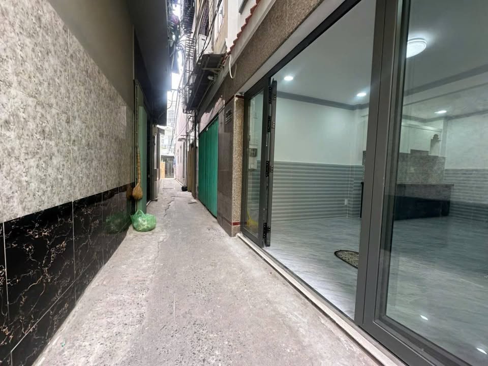 Nhà 3 Lầu Kiên Cố - 3PN - P15 Q8 - 3.28 Tỷ