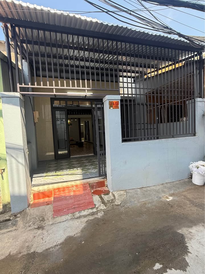 Cho thuê nhà nguyên căn Đà Nẵng - 100m², 2PN, Full nội thất, Giá 7 triệu/tháng