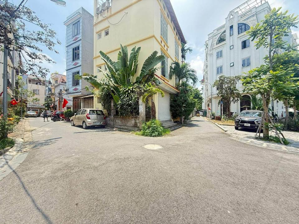 Nhà phố Ngọc Thụy Long Biên 66m² - Mặt tiền kinh doanh, ô tô vào nhà!