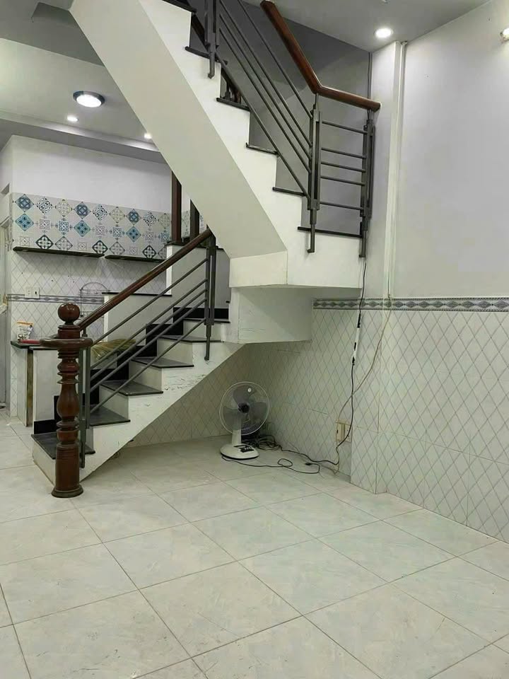 Cho thuê nhà nguyên căn Nguyễn Duy Cung Gò Vấp 27m² - Giá tốt hiếm có!