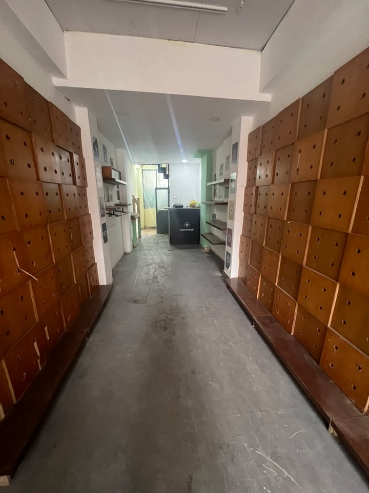 Cho thuê nhà nguyên căn P.14 Q3 - Lê Văn Sỹ, 4PN, 5 tầng, 30m²