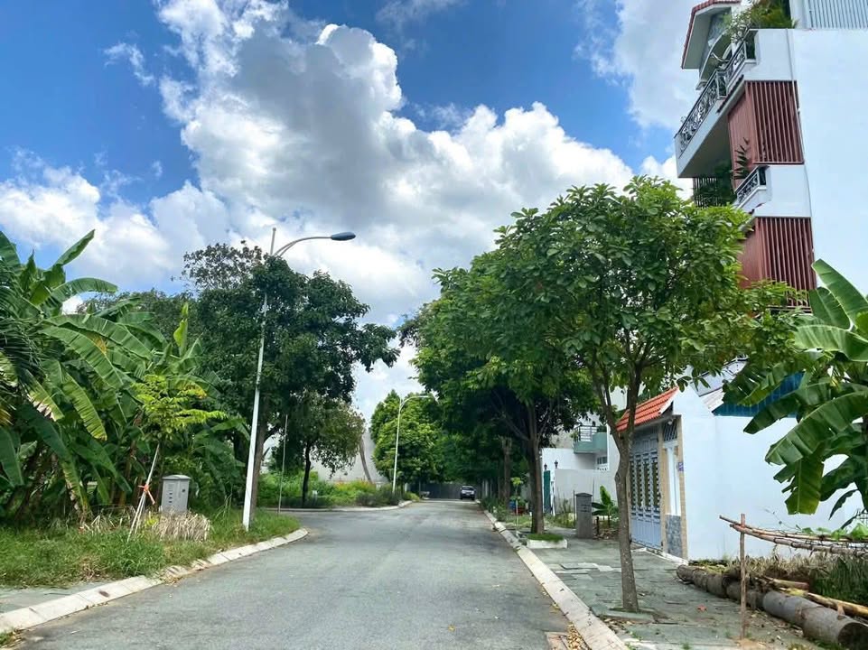 Nhà 1 Trệt Lửng Khu Du Lịch BCR, Tam Đa, Thủ Đức - 81m², Sổ Hồng Riêng