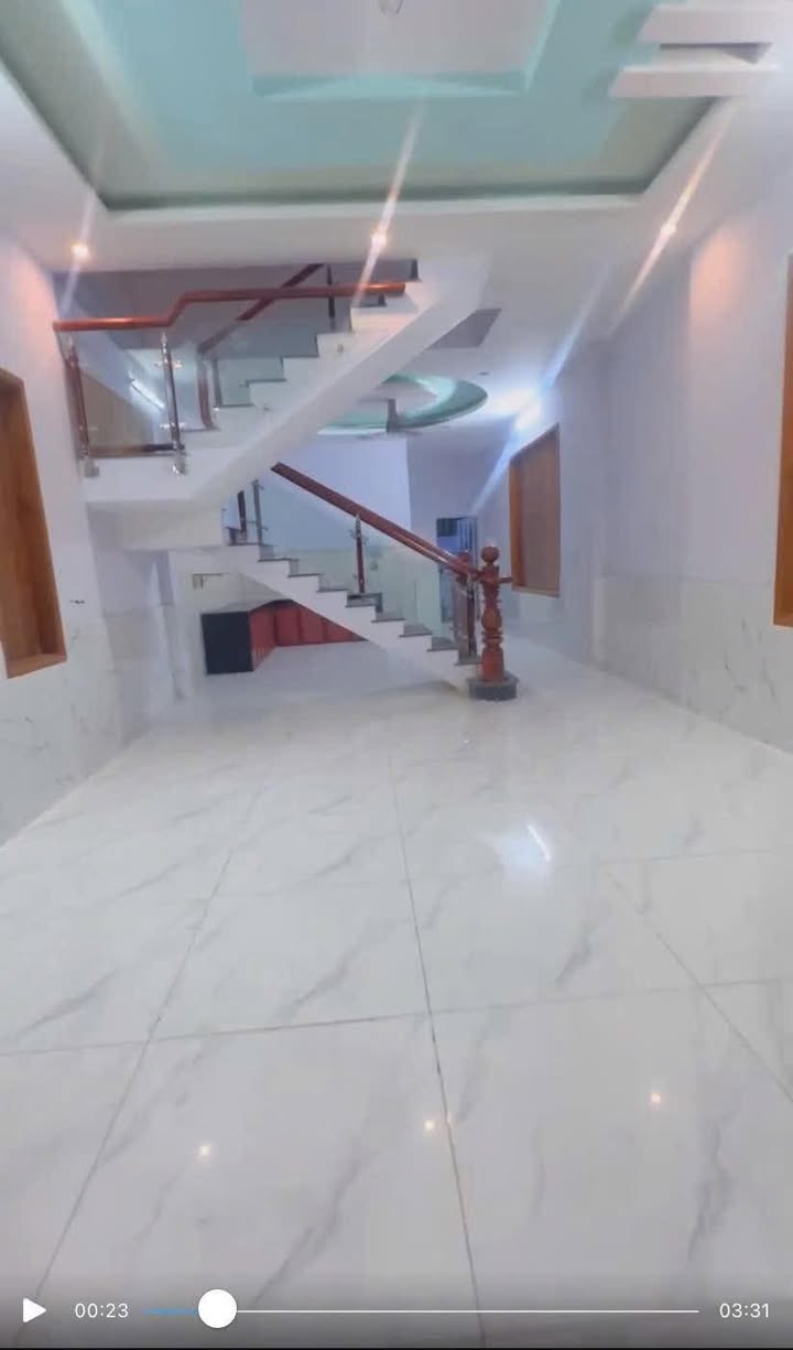 Nhà nguyên căn Dĩ An 110m² giá 9 triệu - Ô tô vào tận nhà!