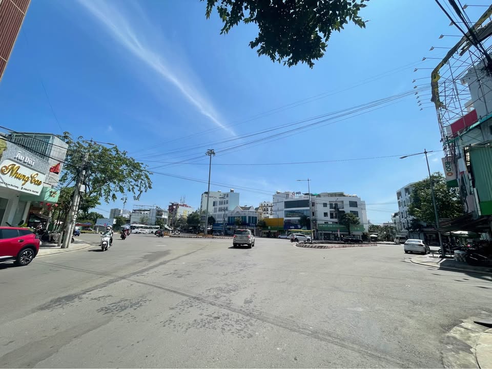 Nhà Mặt Tiền Nguyễn Thị Định, Nha Trang - 145m² Kinh Doanh Sầm Uất