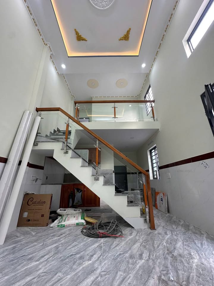 Bán nhà Dĩ An 50m² 1.65 tỷ - Sẵn sàng ở ngay, giá tốt hiếm có!