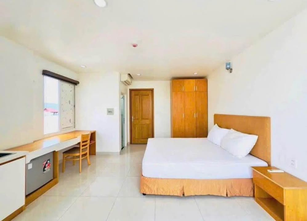 Cho thuê căn hộ Studio 30m² có ban công - TTTP Nha Trang, 4.5 triệu/tháng