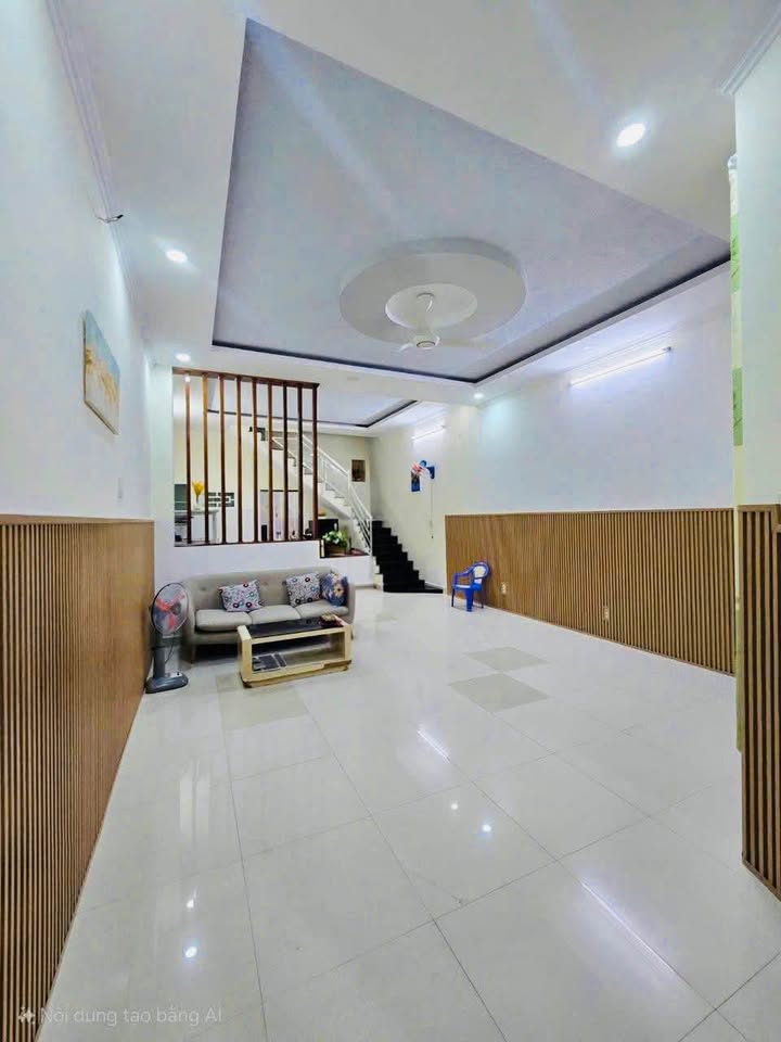 Thuê nhà 2 tầng Vĩnh Hòa Nha Trang 200m² - 13 triệu - Sẵn sàng ở ngay!