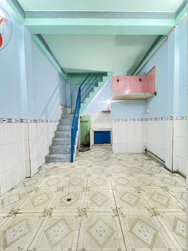 Nhà Huỳnh Thiện Lộc, Tân Phú - 16m² - 2 Tỷ - Sổ Hồng Riêng