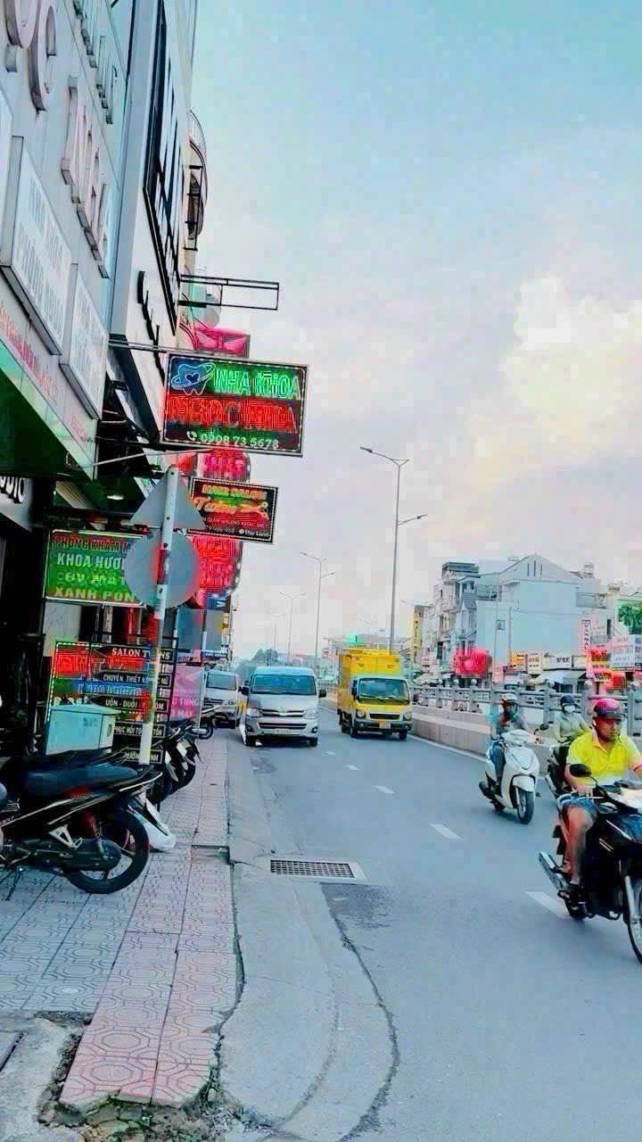 Nhà Mặt Tiền Đồng Khởi, Biên Hòa 125m² - Kinh Doanh Đa Ngành, Dòng Tiền Sẵn