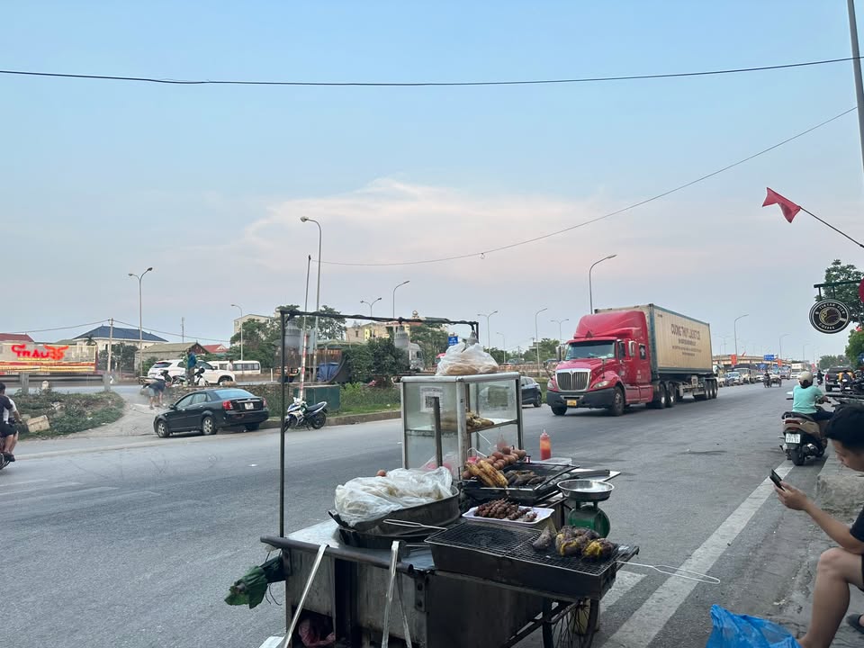 Nhà phố kinh doanh Phố Bầu, Đông Anh 114m² - Mặt tiền kinh doanh đắc địa!