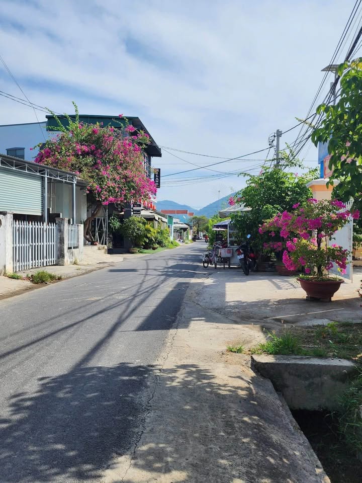 Đất nền Diên An, Diên Khánh 100m² giá 1.8 tỷ - Sổ đỏ chính chủ!