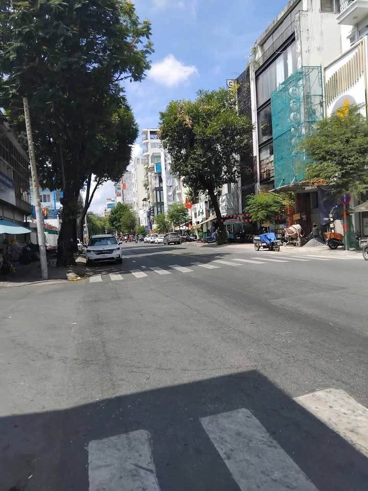 Nhà Hẻm 6m Phường 3, Quận 3 - 48m², 4 Tầng, Giá 13.x Tỷ