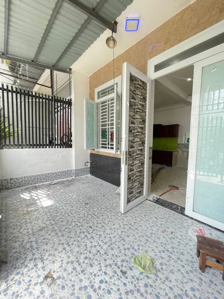 Nhà Trệt Lầu 2PN 80m² Hẻm Trần Nam Phú, Cần Thơ - Giá 4.5 Triệu/Tháng