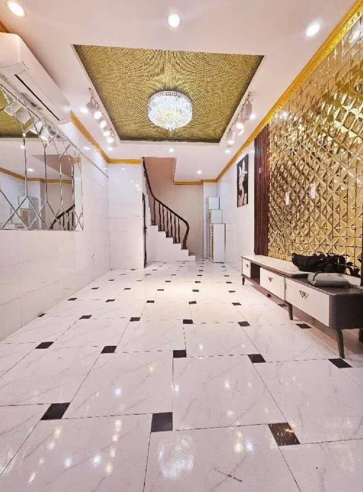 Nhà Phố Trương Định 25m² 4 Tầng Kinh Doanh - Sổ Đỏ Chính Chủ