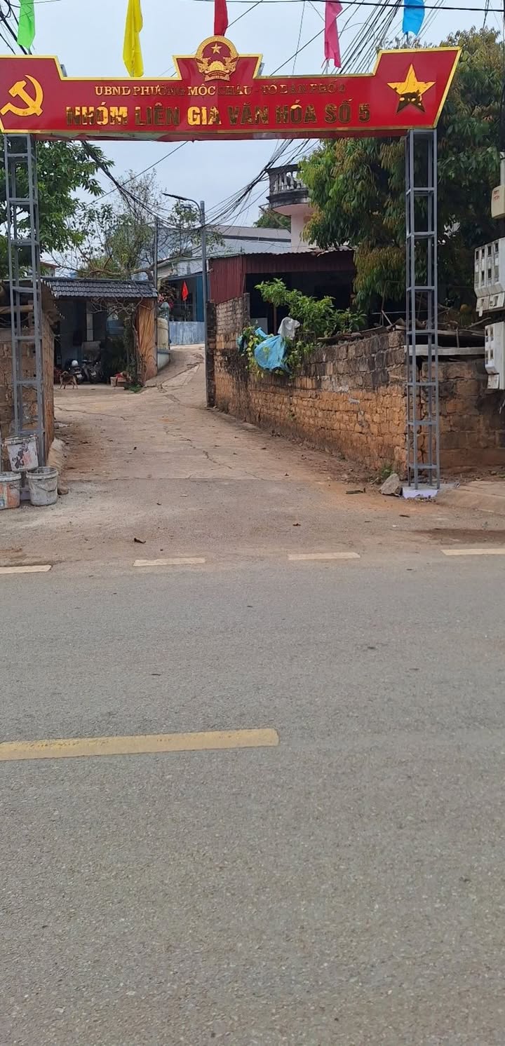 Đất nền Mộc Sơn Mộc Châu 95m² 1.8 tỷ - Sổ đỏ chính chủ, 2 mặt tiền!