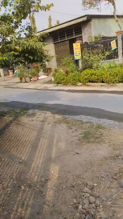 Nhà mặt tiền Củ Chi 240m² - Kinh doanh sầm uất, vị trí vàng!