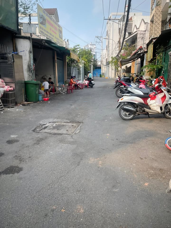 Nhà 147m² mặt tiền Trường Chinh, Q12 - Ngang 6.8m, 2 sổ hồng, giá 6.8 tỷ