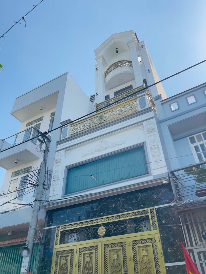 Nhà 5 Tầng Đường Chiến Lược, Bình Tân - 6.5 Tỷ, Sẵn Sàng Ở Ngay