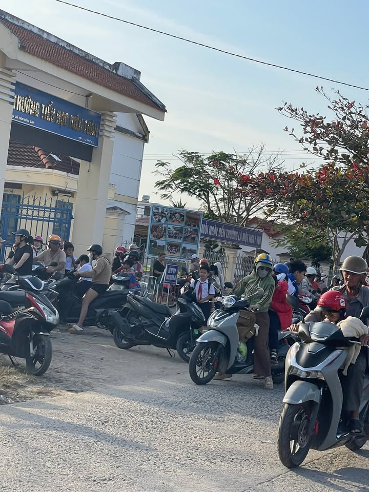 Nhà 2 Tầng 76.3m² Đồng Đinh, Diên Khánh - Sổ Hồng Riêng, Giá 3.1 Tỷ