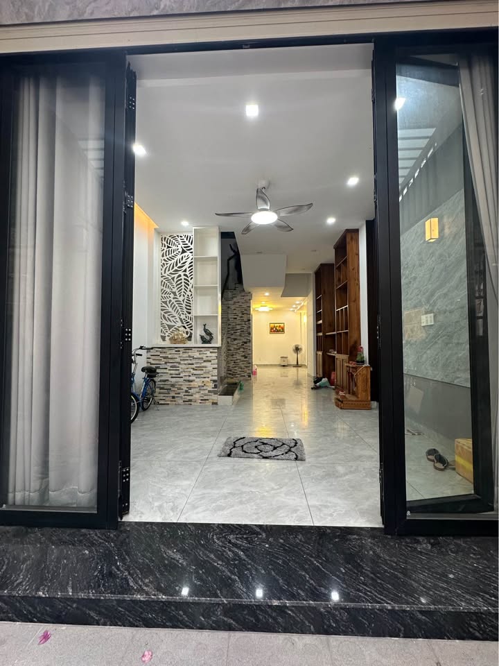 Nhà 3 Tầng 4PN Dương Bá Trạc, P7 Q8 - Sổ Hồng Đủ TL Giá 4.35 Tỷ