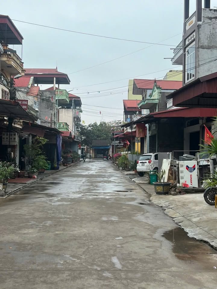 Bán Đất Thị Trấn Nhã Nam, Tân Yên 158m² - Sổ Đỏ, Gần Ngã Tư - 2.1 Tỷ