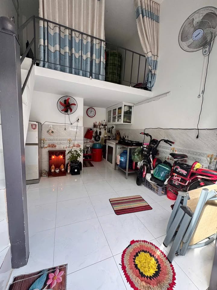 Nhà nhỏ Quận 12 Hiệp Thành 12m² - Giá tốt hiếm có!