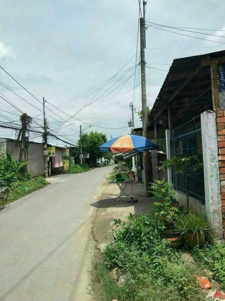 Nhà vườn Long Phước 407m² giá 2.699 tỷ - Nghỉ dưỡng lý tưởng!