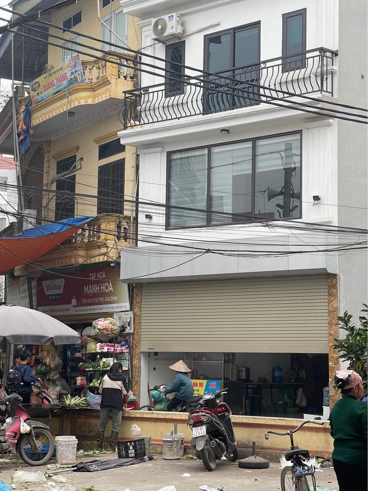 Nhà Phố Đường Cộng Hòa, Thanh Trì 32m² nhỉnh 8 tỷ - Mặt tiền kinh doanh đắc địa!