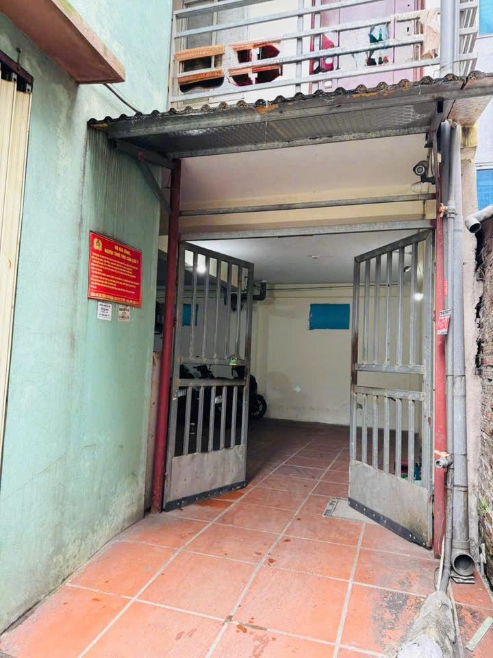 Nhà 4 Tầng Chi Đông 100m² – Sổ Hồng Sẵn, Dòng Tiền 20 Triệu/Tháng!